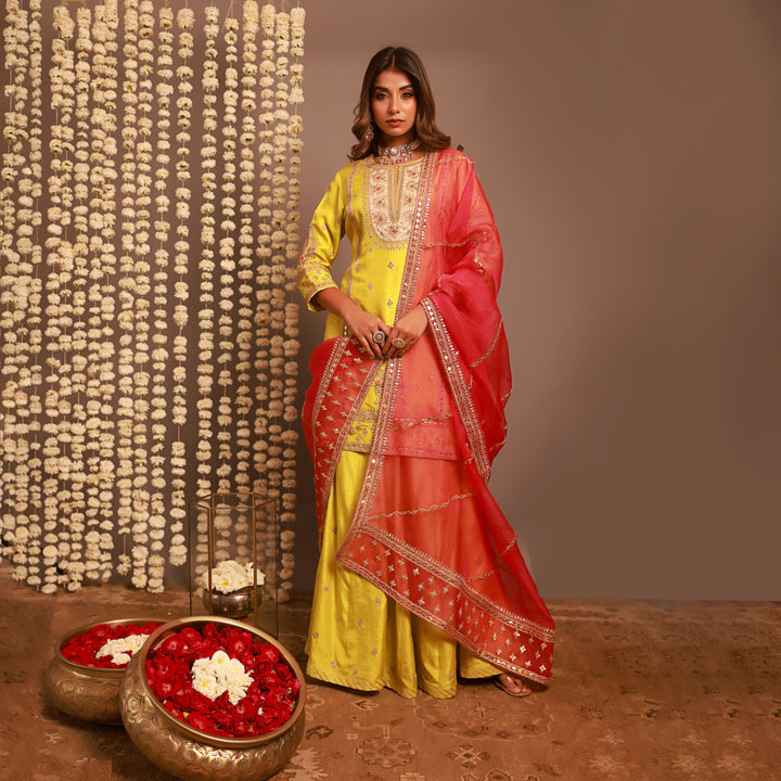 Green Short Kurta Or Kalidar Pant With Organza Dupatta