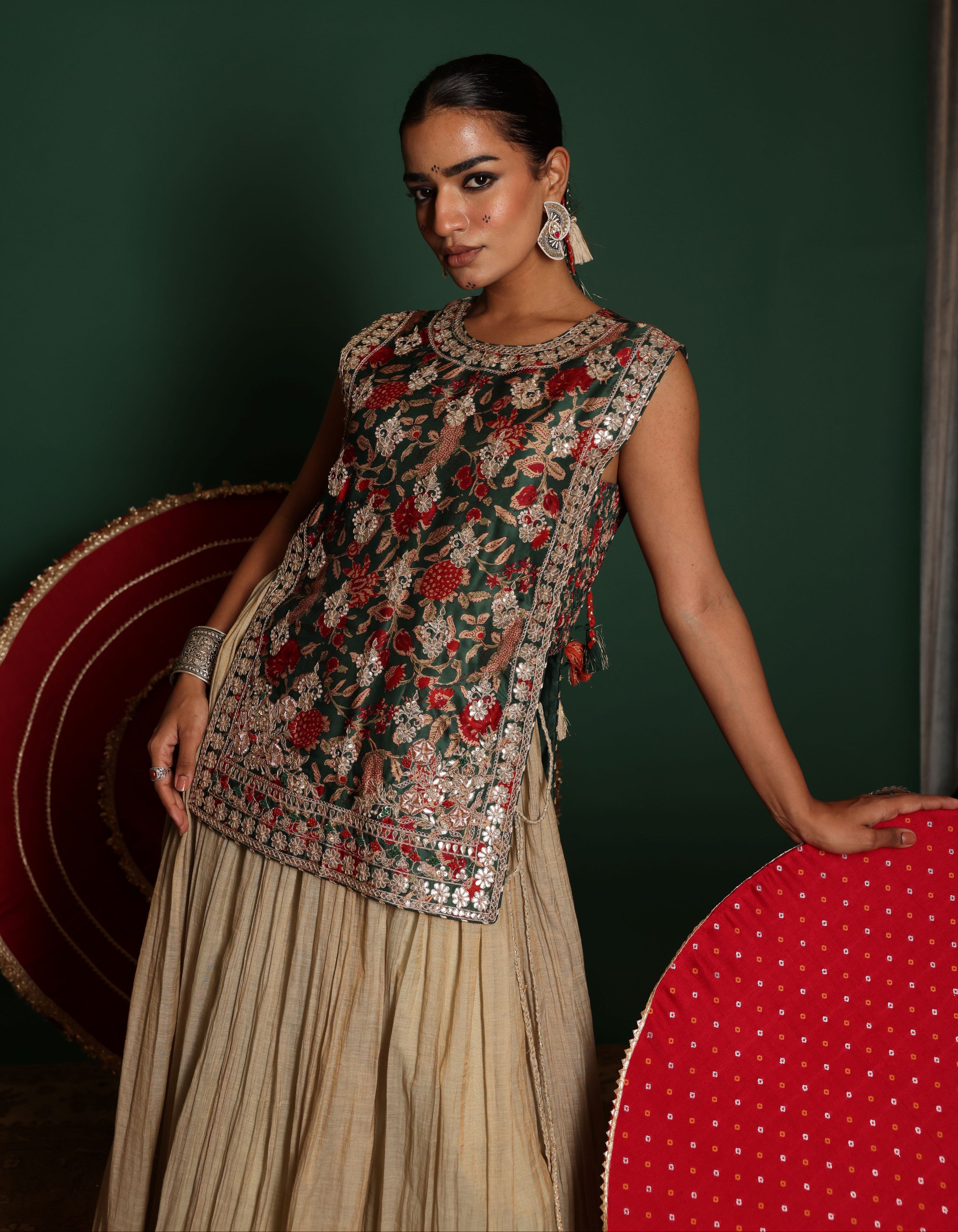 Ethnic Bib Top Set