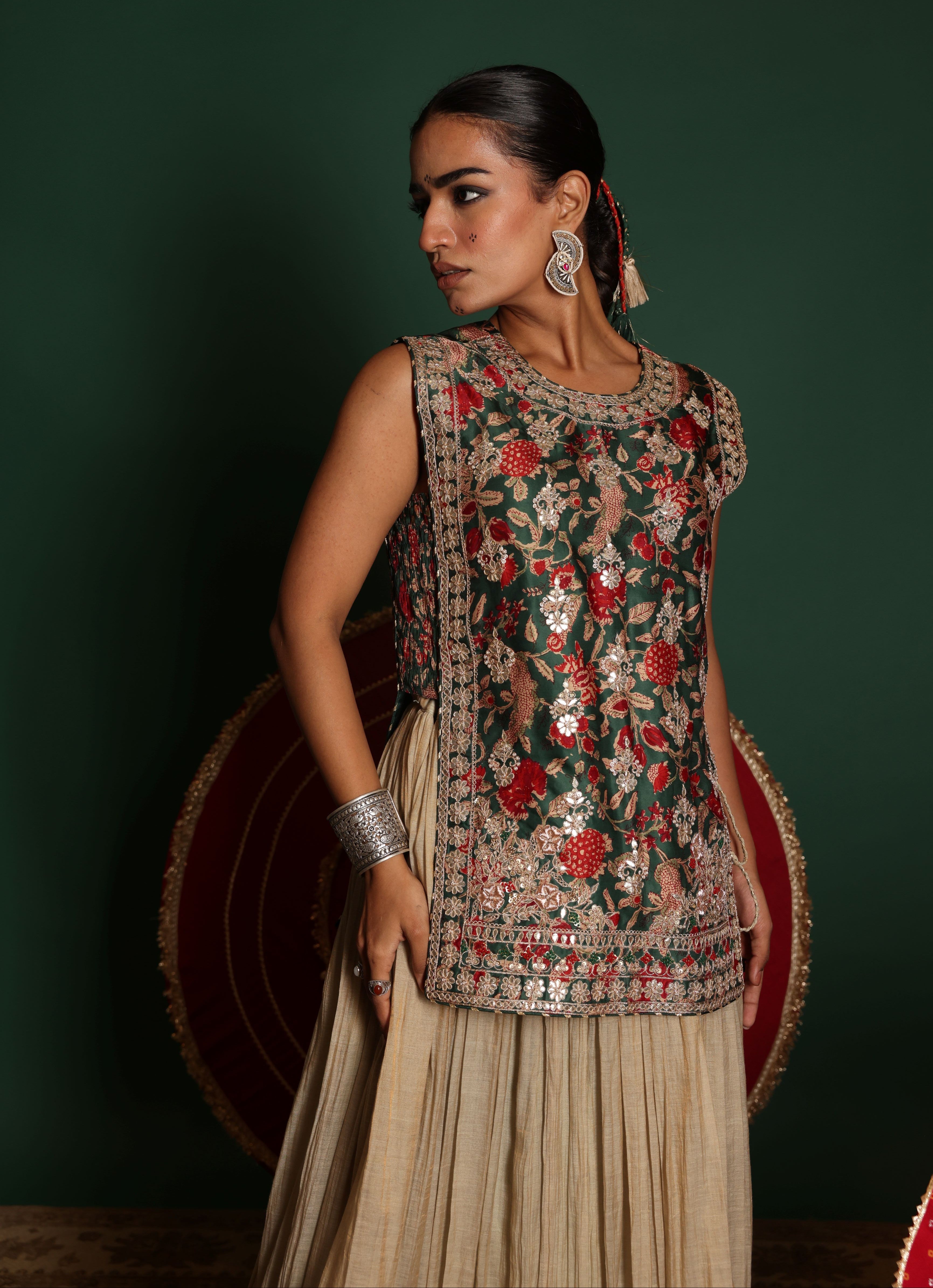 Ethnic Bib Top Set