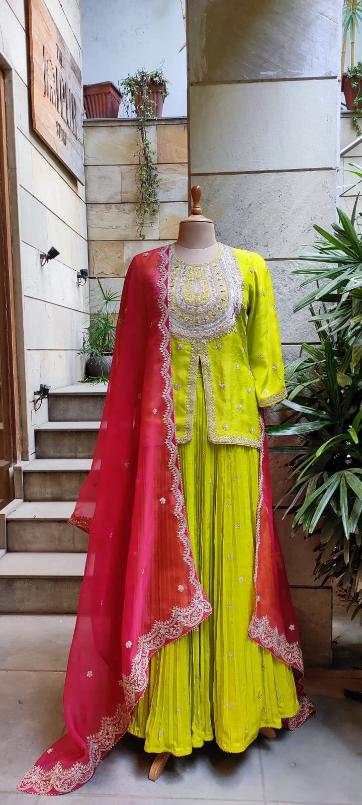 Short Kurti & Pleated Skirt With Organza Dupatta