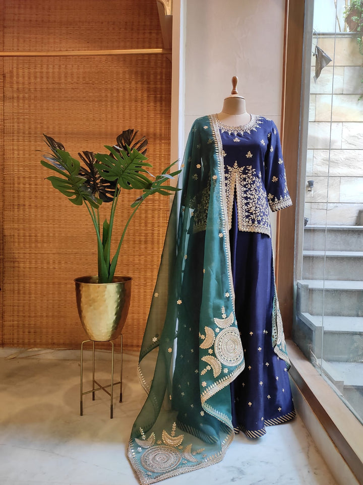 Short Kurti & Lehenga with Organza Dupatta