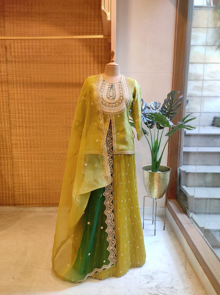 Short Kurti & Pleated Skirt With Organza Dupatta