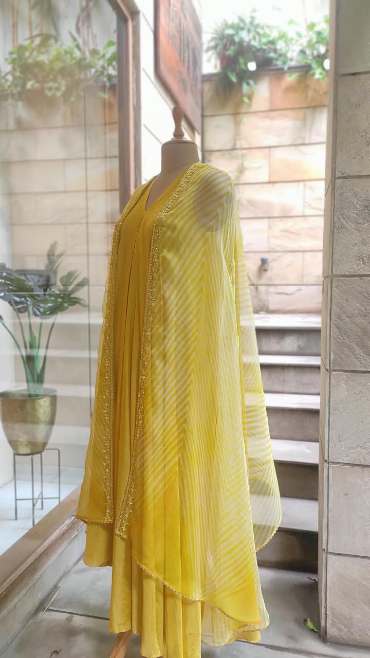 Leheriya Cape Set